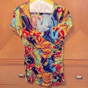 Short sleeve colorful top